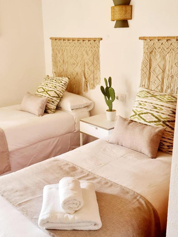 Villas El Pinar Cala'N Blanes  Extérieur photo